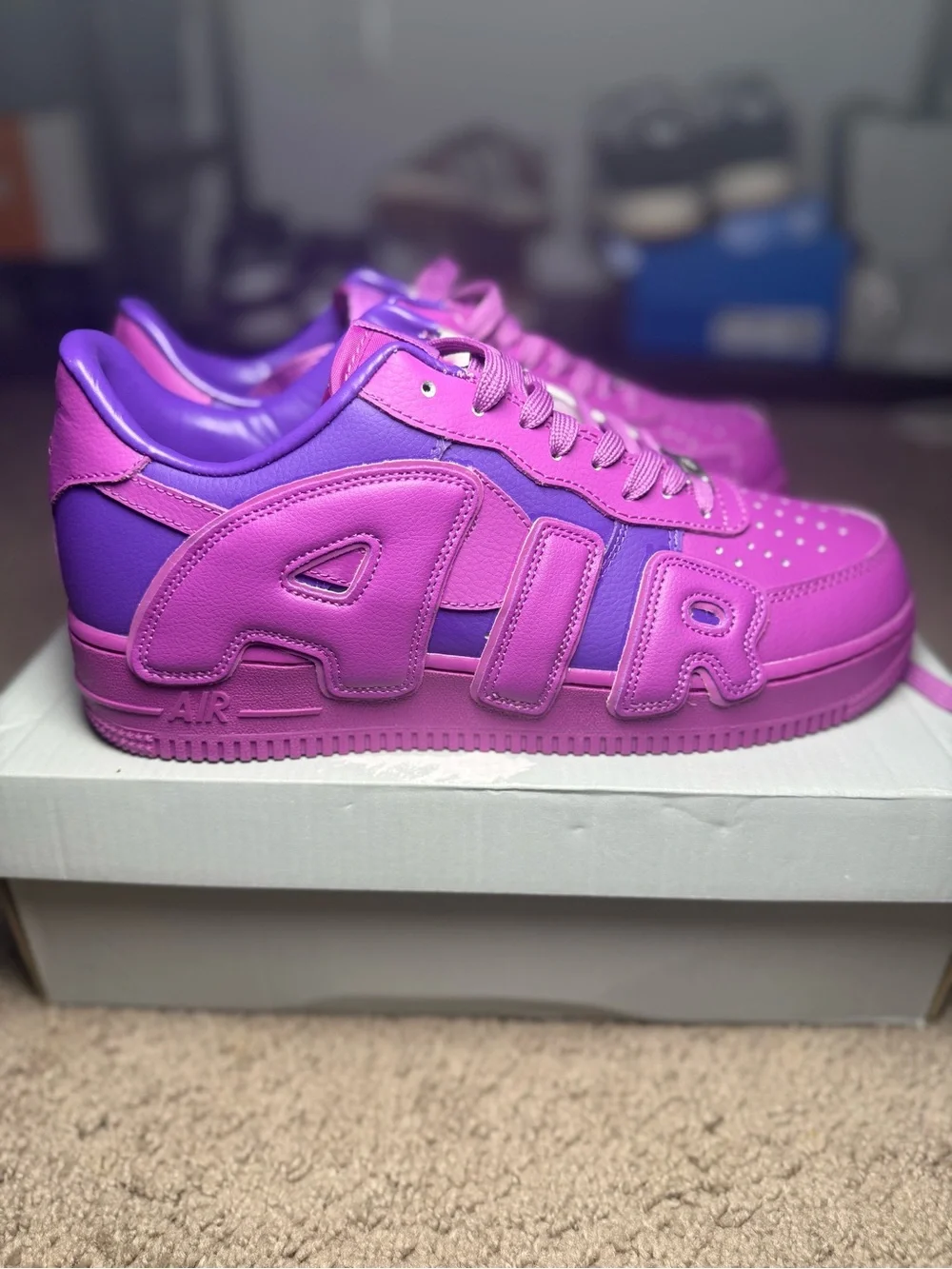 Nike Women’s Sneakers in Bright Pink and Purple